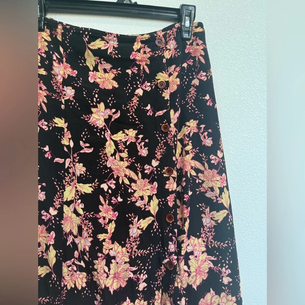 Free People Retro Love Floral Midi Skirt Button Front Slit Boho Size 6 - Picture 4 of 6